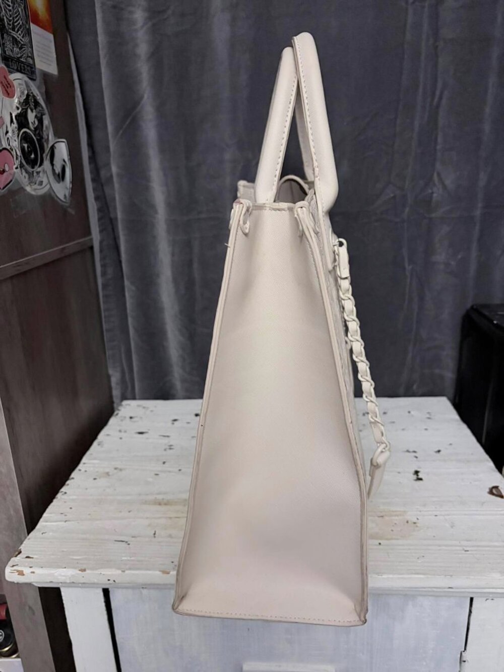 BETSEY JOHNSON EMBOSSED SKULL SATCHEL TOTE SHOULDER AND HANDLES WHITE - Picture 8 of 8
